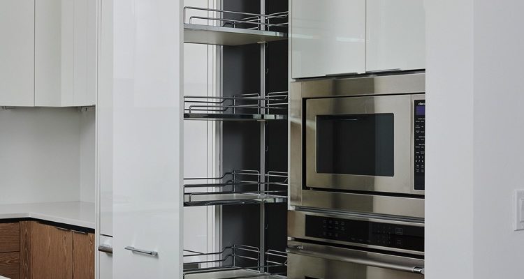 pull-out-pantry-storage